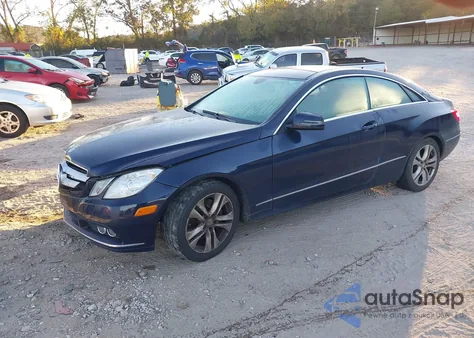 2011 Mercedes-Benz E 350 z USA, uszkodzony, nr VIN WDDKJ5GB5BF086597